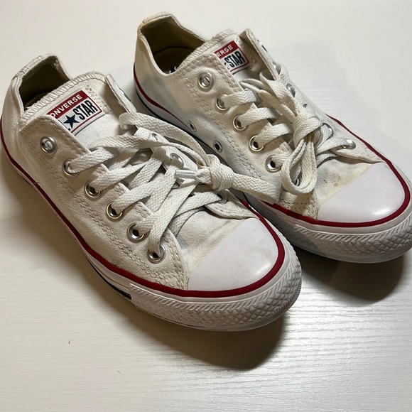 Low top Converse